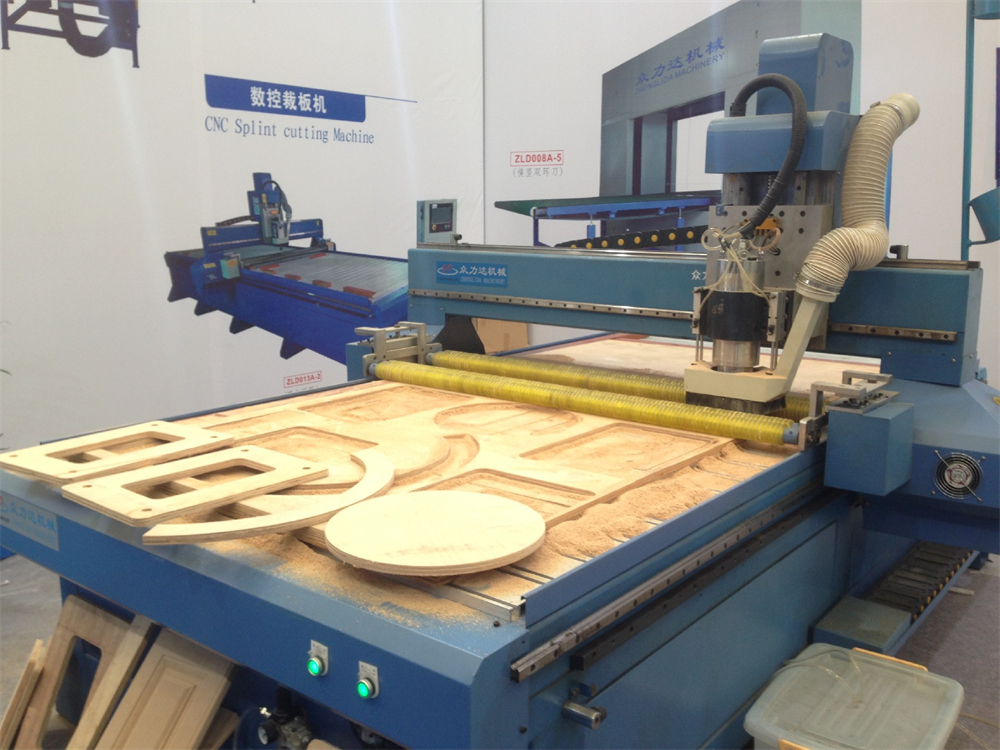 單臺(tái)面數(shù)控裁板機(jī)